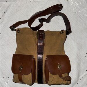 Sandast Leather Messenger Crossbody Bag